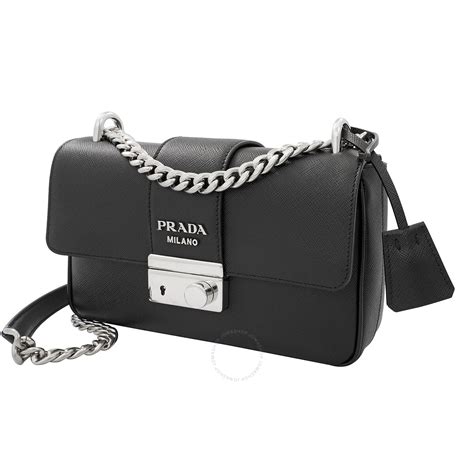 prada pattina in pelle saffiano 1 nero|Black Saffiano Leather Shoulder Bag .